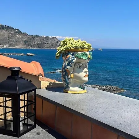 Apartment Sea View Giardini Naxos